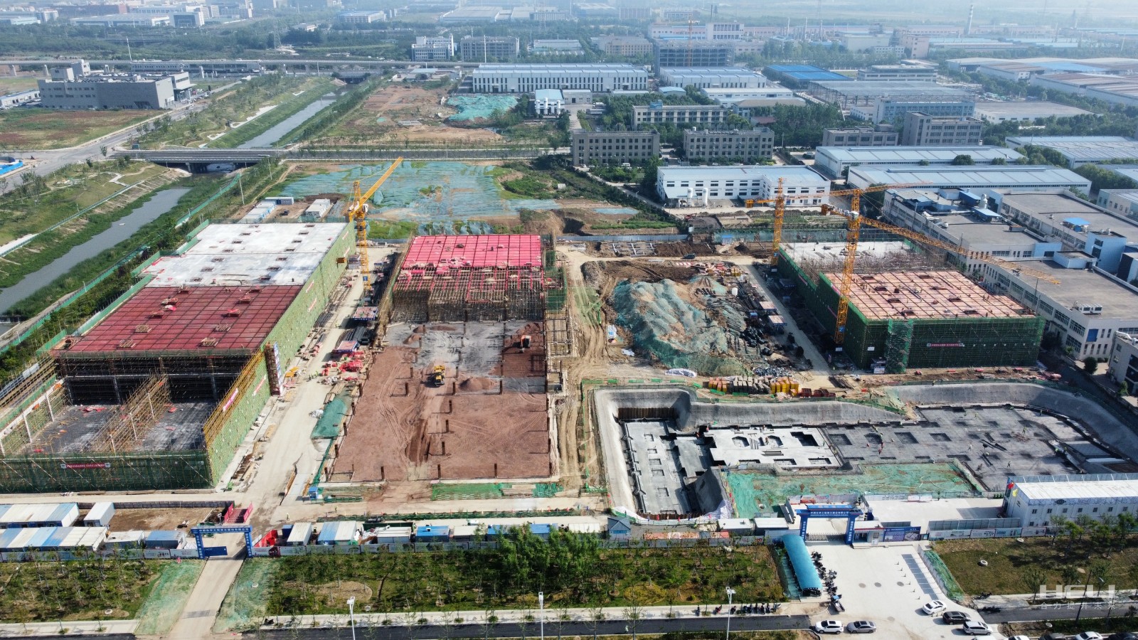 和鼎機電鋰電三期項目施工現場全貌.jpg